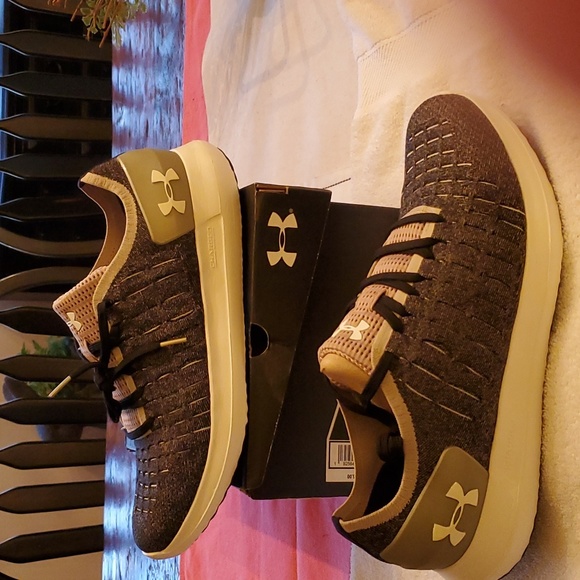 Mens Under Armour Slingride 2. 13 - Black - Picture 2 of 3